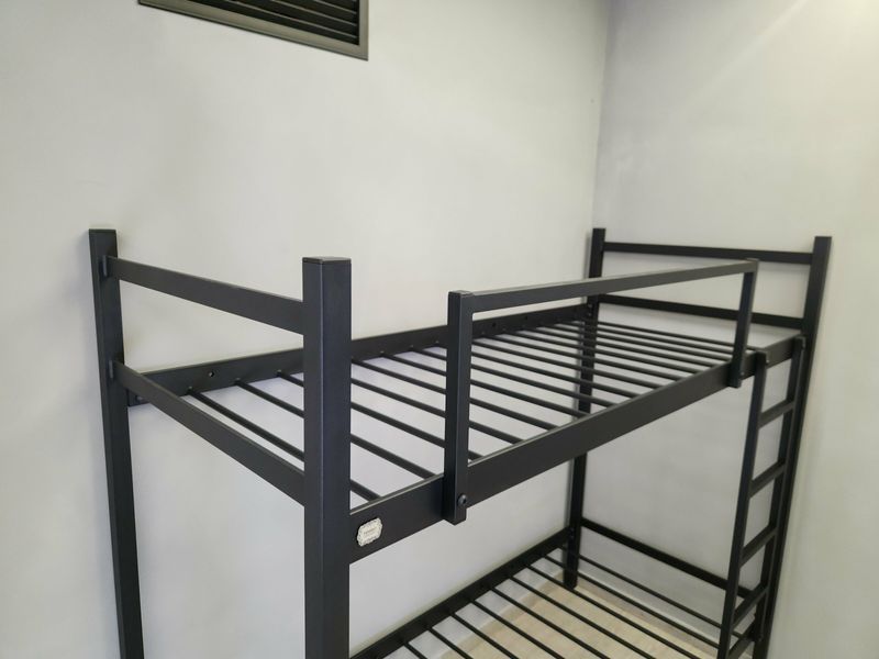 Двухъярусная кровать металлическая Лидс 80х190 см черного цвета Tenero_Lids2_80х190 фото