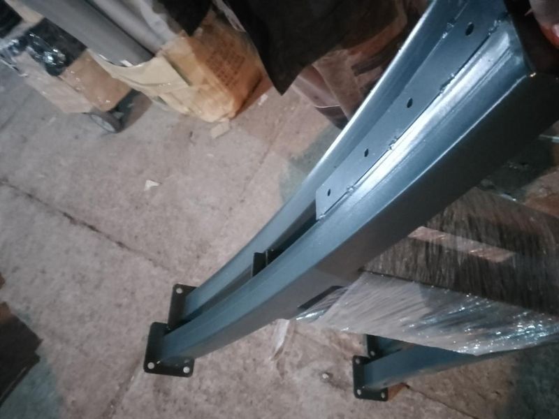 Лавка Шарлотта 180 см дерев'яна на металевих ніжках з підлокітниками IG-80124 фото
